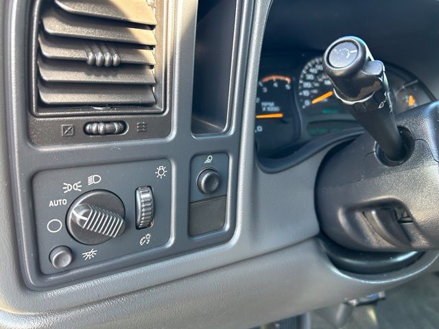 Used 2004 Chevrolet Silverado 2500 LS RWD image 22