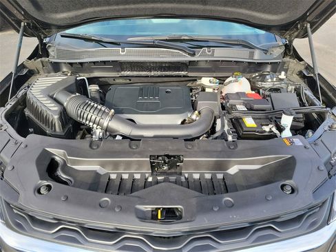 Used 2025 Chevrolet Blazer LT w/ Convenience Package image 28