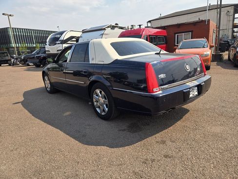 Used 2006 Cadillac DTS w/ Sun And Sound Package FWD image 8