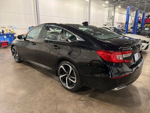 Used 2022 Honda Accord Sport image 3