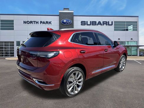 Used 2023 Buick Envision Avenir image 3