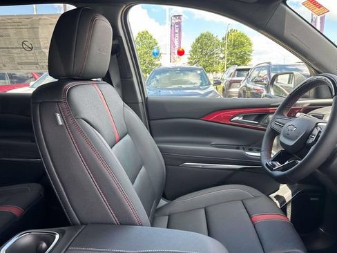 New 2026 Chevrolet Traverse RS FWD image 13