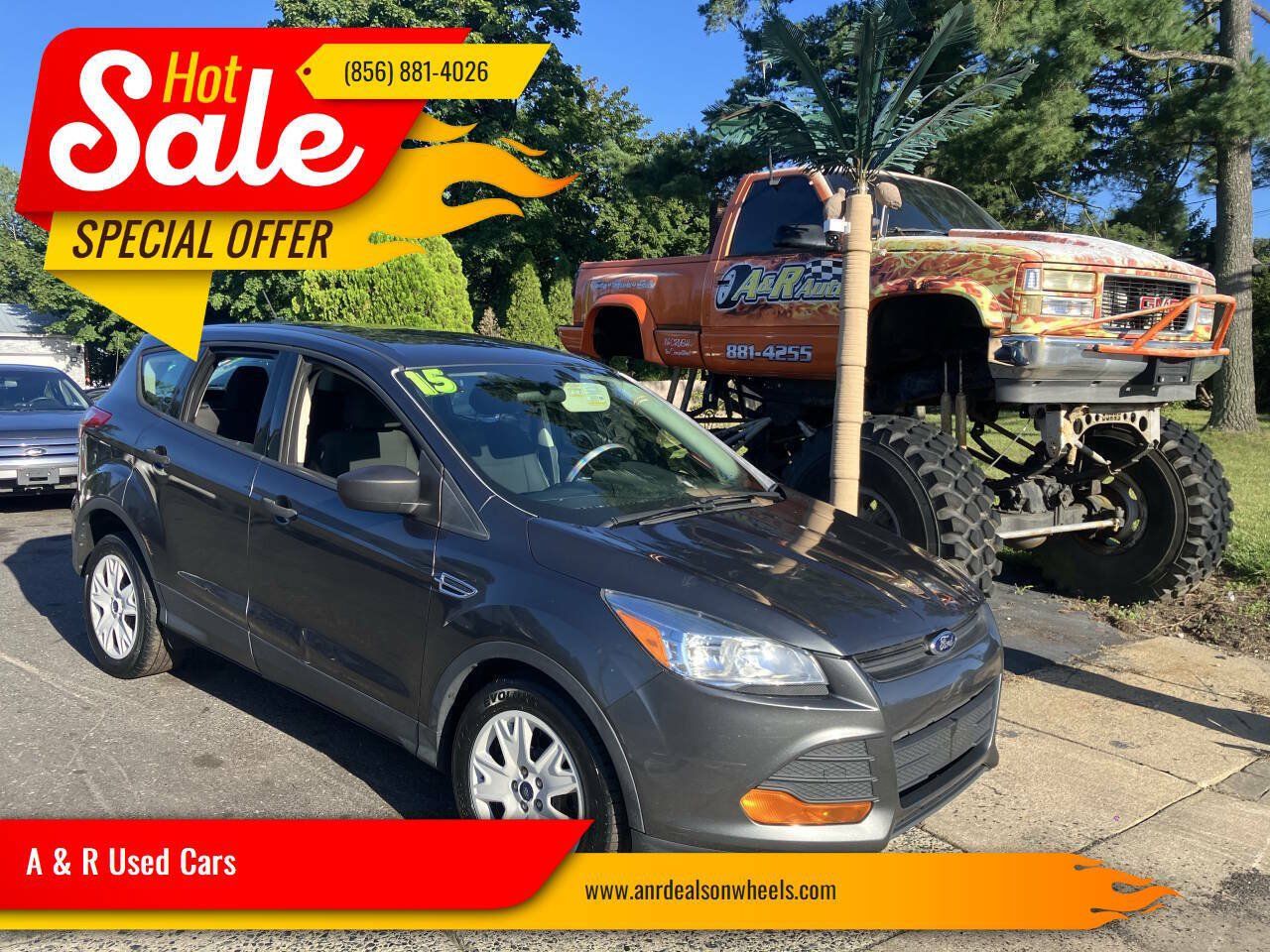 Used 2015 Ford Escape S FWD image 1