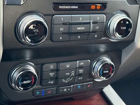 Used 2021 Ford F250 King Ranch w/ King Ranch Ultimate Package AWD/4WD image 25