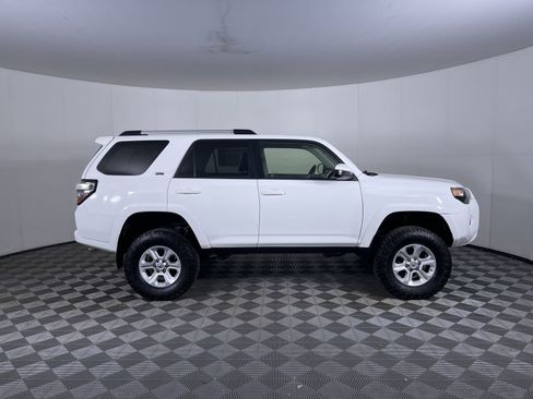 Used 2019 Toyota 4Runner SR5 image 10