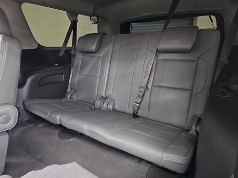 Used 2019 GMC Yukon XL Denali w/ Open Road Package image 27