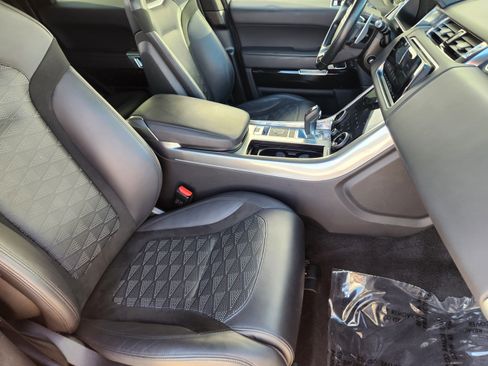 Certified 2022 Land Rover Range Rover Sport SVR AWD/4WD image 9