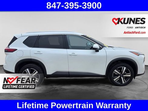 Used 2025 Nissan Rogue SL w/ SL Premium Package FWD image 11