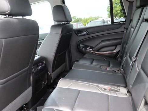 Used 2019 GMC Yukon SLT AWD/4WD image 17