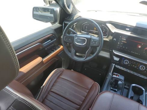 Used 2025 GMC Sierra 1500 Denali Ultimate AWD/4WD image 14