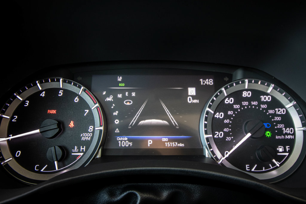 Used 2024 Toyota Highlander XLE FWD image 39