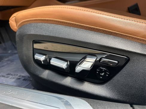 Used 2020 BMW 750i xDrive w/ Executive Package AWD/4WD image 20
