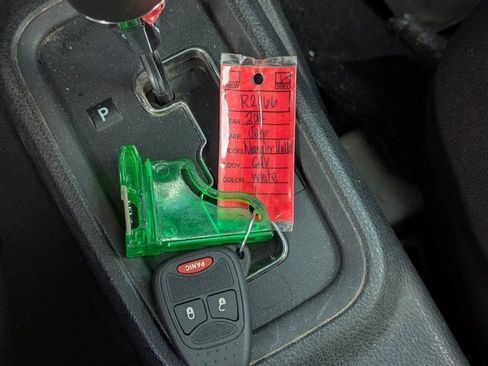 Used 2014 Jeep Wrangler Unlimited Rubicon w/ Connectivity Group image 34