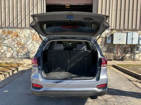 Used 2019 Kia Sorento L FWD image 12