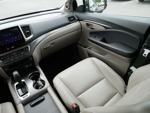 Used 2016 Honda Pilot EX-L image 11