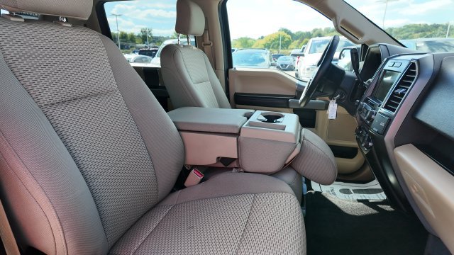 Used 2016 Ford F150 XLT w/ Equipment Group 302A Luxury AWD/4WD image 15