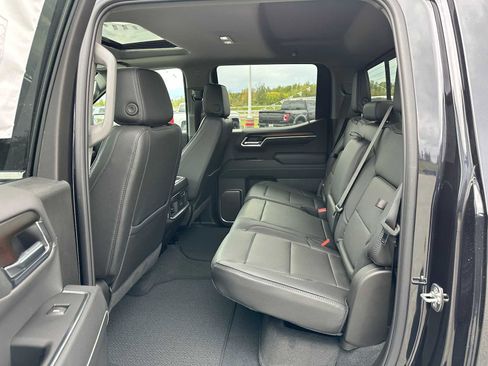 New 2026 GMC Sierra 1500 Denali w/ Denali Reserve Package image 17