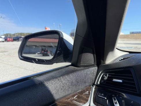 Used 2015 BMW 528i Sedan image 34