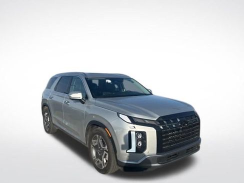 Used 2024 Hyundai Palisade Limited image 4