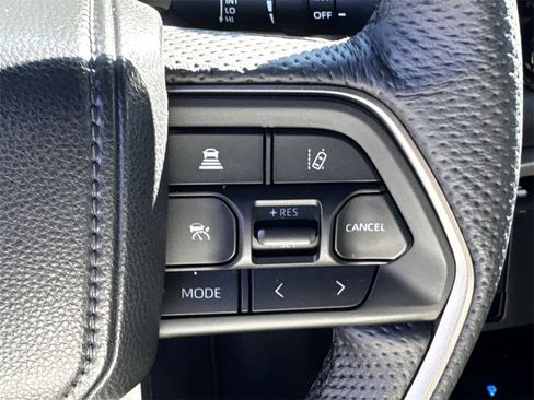 Used 2025 Toyota Sequoia Limited image 22