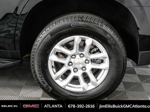 Used 2025 Chevrolet Tahoe LT RWD image 39