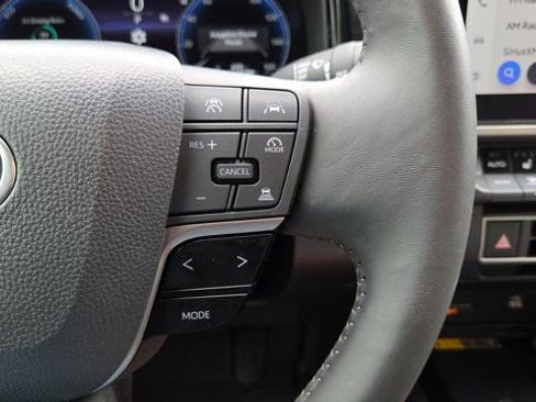 Certified 2025 Toyota Camry XLE FWD image 31