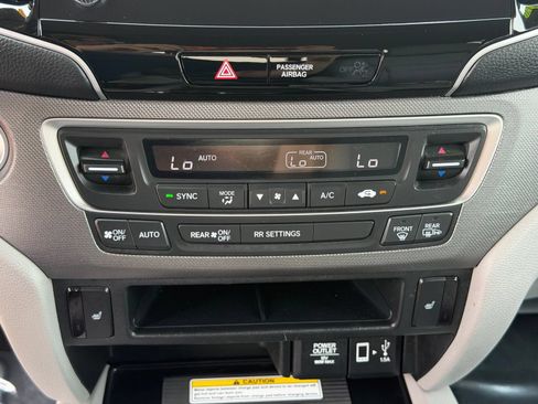 Used 2023 Honda Ridgeline RTL-E image 24