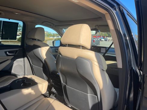 Used 2022 Acura MDX FWD w/ Technology Package image 28