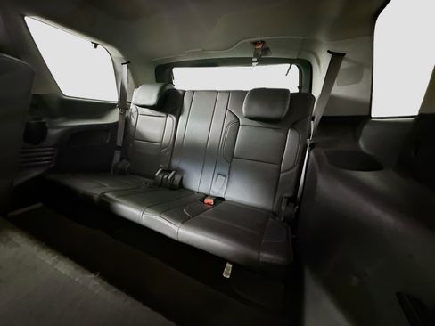 Used 2017 GMC Yukon SLT image 42