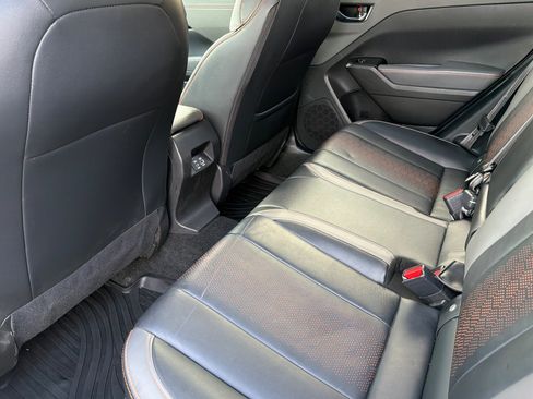 Used 2024 Subaru Crosstrek 2.5i Limited w/ Popular Package #4A image 12