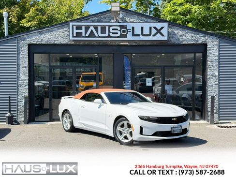 Used 2020 Chevrolet Camaro LT RWD image 1