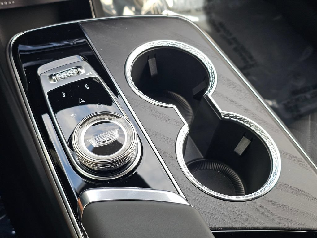 New 2026 Cadillac Lyriq V AWD/4WD image 33