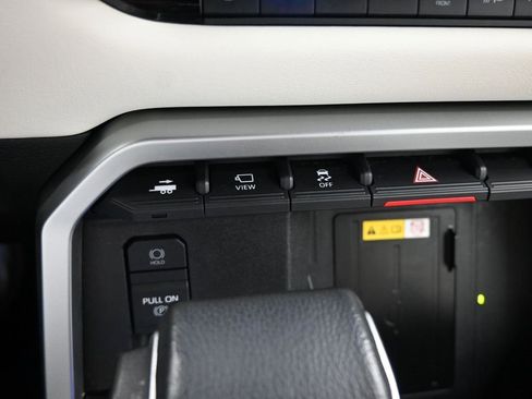 Used 2023 Toyota Sequoia Capstone image 19