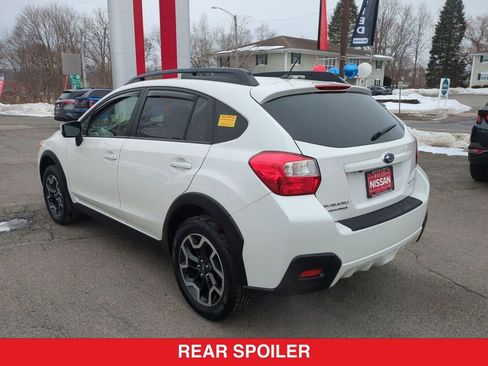 Used 2017 Subaru Crosstrek 2.0i Premium w/ Moonroof Package image 6