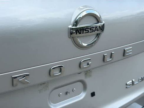 Used 2021 Nissan Rogue SL w/ Premium Package AWD/4WD image 27