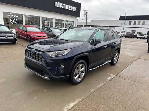 Used 2020 Toyota RAV4 Limited image 1