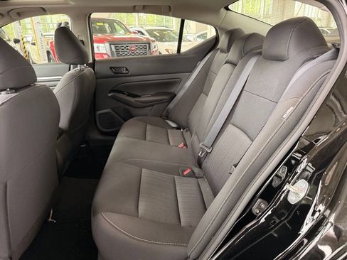 Used 2023 Nissan Altima 2.5 SV w/ SV Premium Package FWD image 10