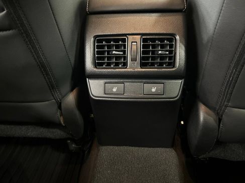 Used 2016 Subaru Outback 2.5i Limited AWD/4WD image 28