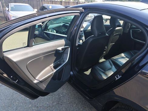 Used 2016 Volvo S60 T5 Premier w/ Convenience Package AWD/4WD image 12