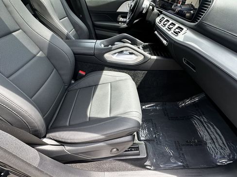 Certified 2025 Mercedes-Benz GLS 450 4MATIC image 15