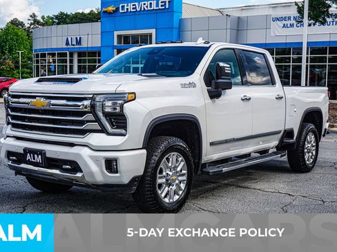 Used 2025 Chevrolet Silverado 3500 High Country w/ High Country Premium Package AWD/4WD image 5