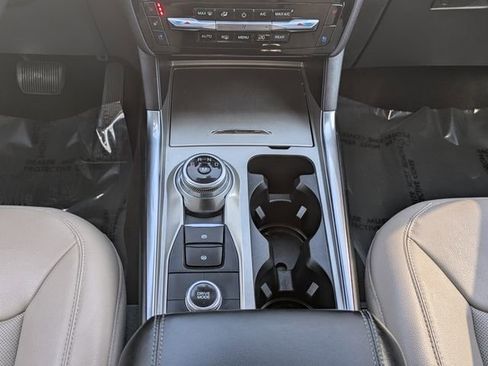 Certified 2021 Ford Explorer Limited w/ Hybrid Equipment Group 310A image 18