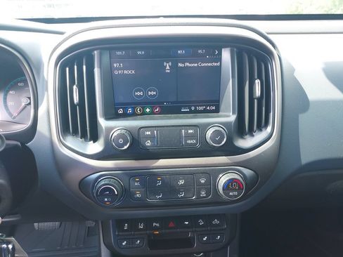 Used 2022 Chevrolet Colorado Z71 w/ Safety Package AWD/4WD image 21