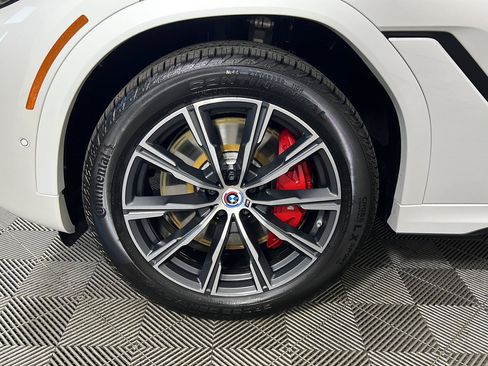 Used 2023 BMW X6 M50i w/ Climate Comfort Package AWD/4WD image 14