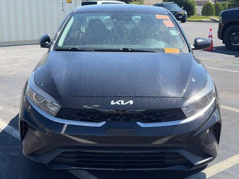 Used 2023 Kia Forte LXS FWD image 2