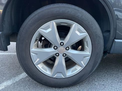 Used 2015 Subaru Forester 2.5i Premium w/ All-Weather Package image 48