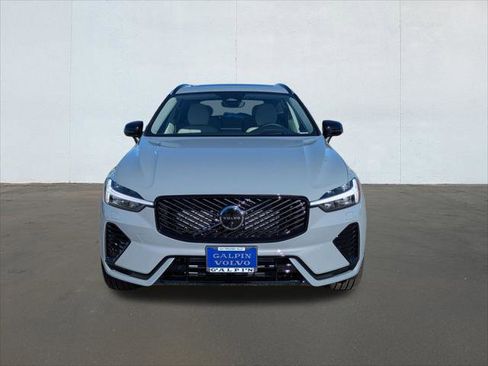 New 2026 Volvo XC60 T8 Ultra w/ Protection Package Premier image 4