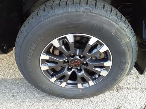 Certified 2024 Nissan Titan PRO-4X w/ Pro-4x Convenience Package AWD/4WD image 6