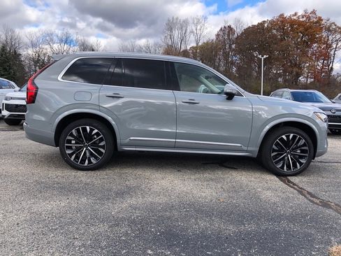 New 2026 Volvo XC90 B6 Ultra image 8