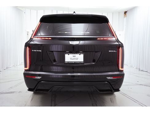 New 2026 Cadillac Vistiq Platinum image 6